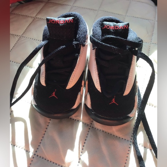 Air Jordan 14 Retro black toe 5/19/2014 size 4C